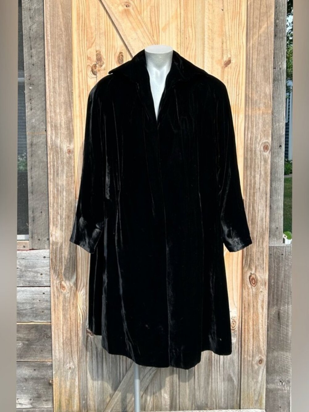 Vintage Long Black Velvet Gothic Open Front Opera Coat Duster Coat~M/L~